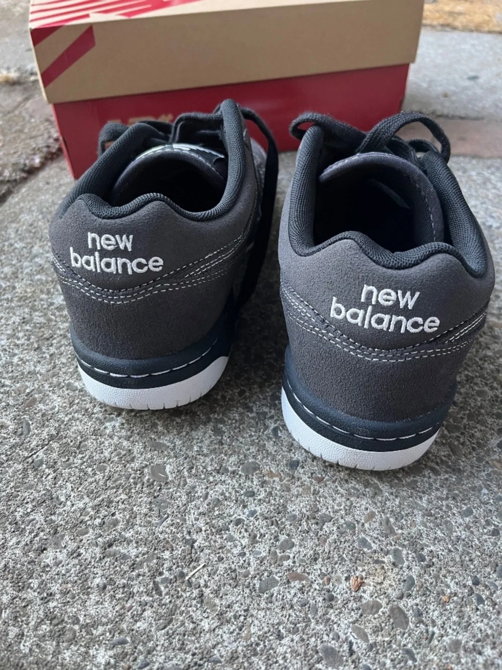 New Balance 480 shoes size 10 WIDE